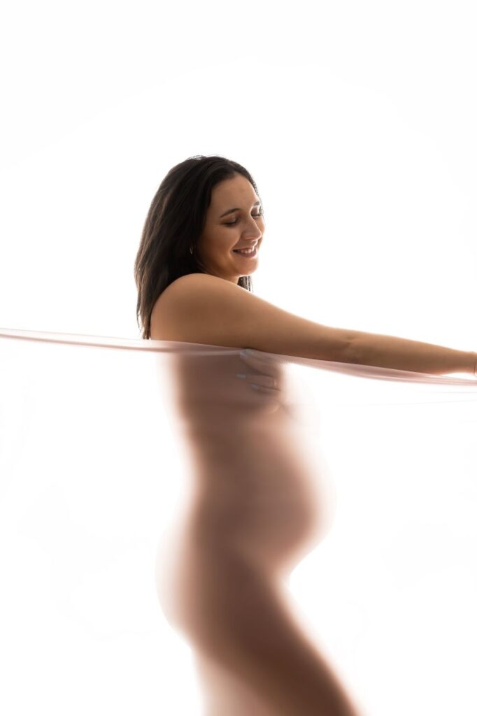 Photographe grossesse naissance Ambérieu en Bugey